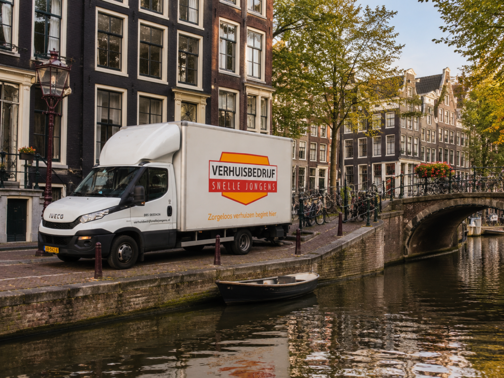 Verhuizing in Amsterdamse grachten